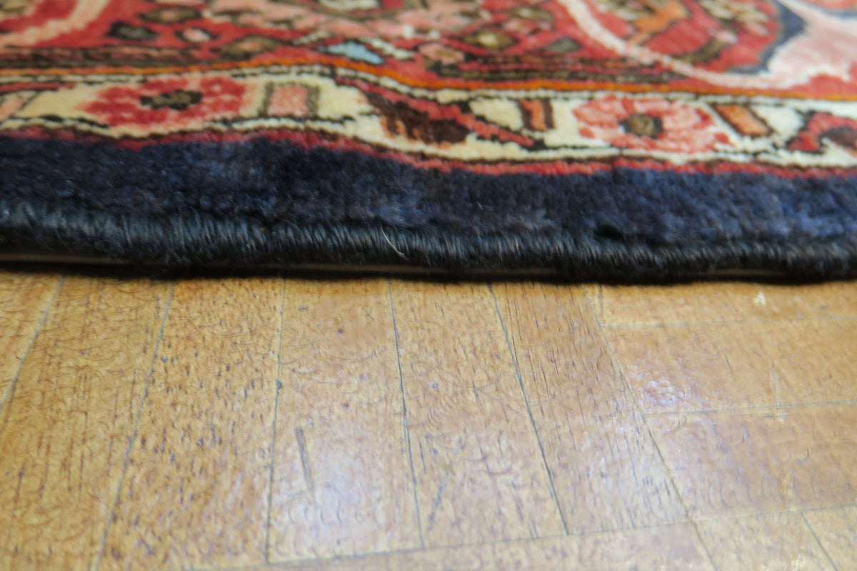 7' 4" x 10' 10" Persian Hamadan Rug image 1