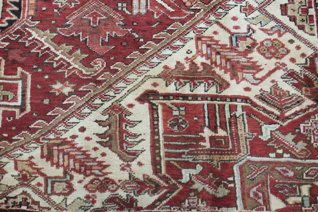 7' 9" x 11' 1" Persian Gorevan Rug image 11
