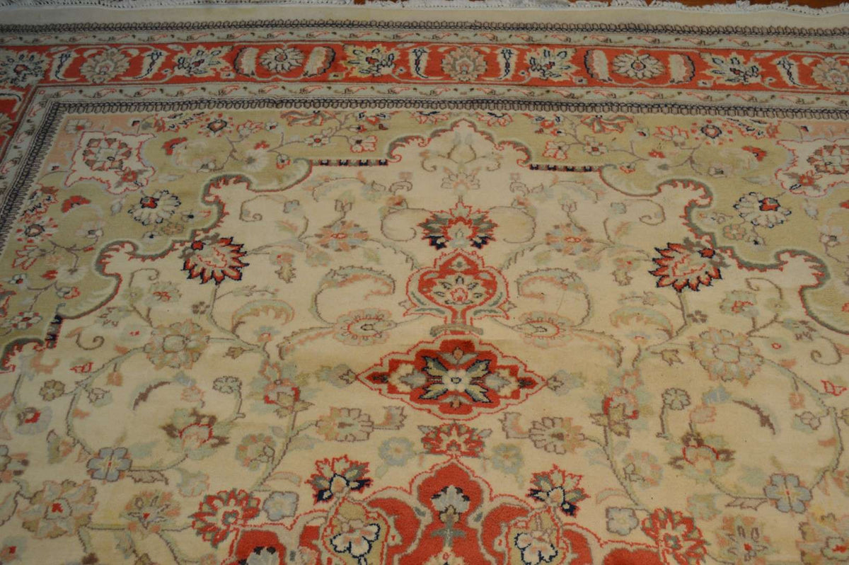 8' 8" x 12' 3" Persian Tabriz Rug image 3