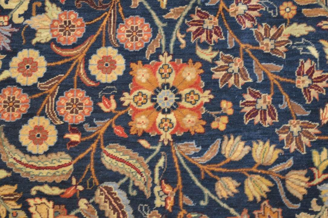 8' 1" x 10' 3" India Sultanabad Rug image 3