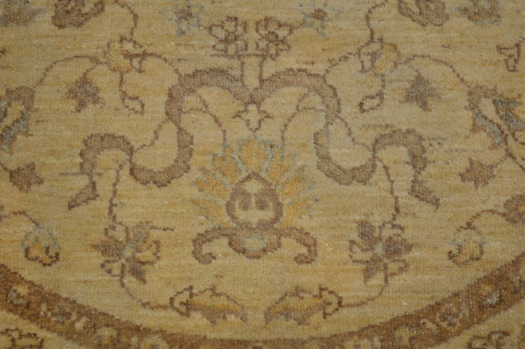 4' 3" x 4' 3" Pakistan Peshawar Round Rug image 2