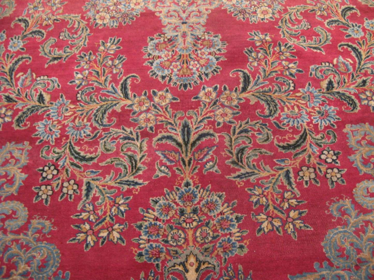 8' 9" x 11' 1" Persian Lavar Rug image 6