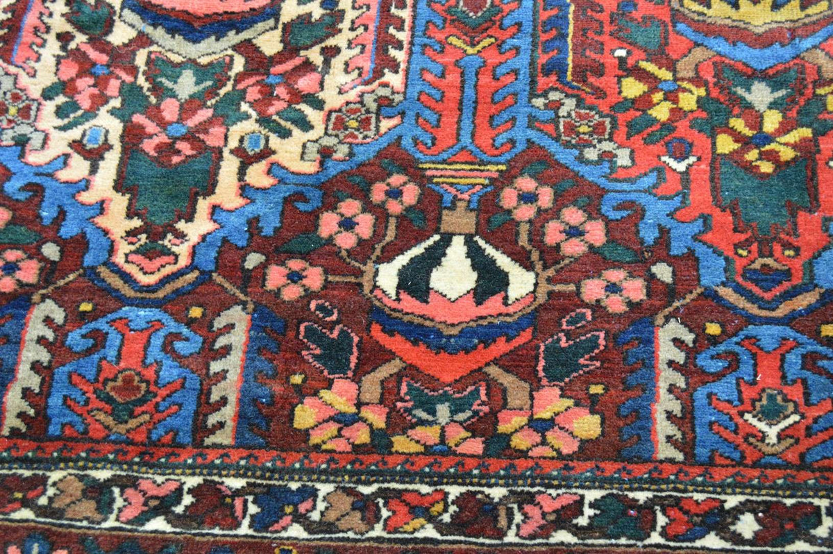 10' 8" x 12' 8" Persian Bakhtiari Rug image 4