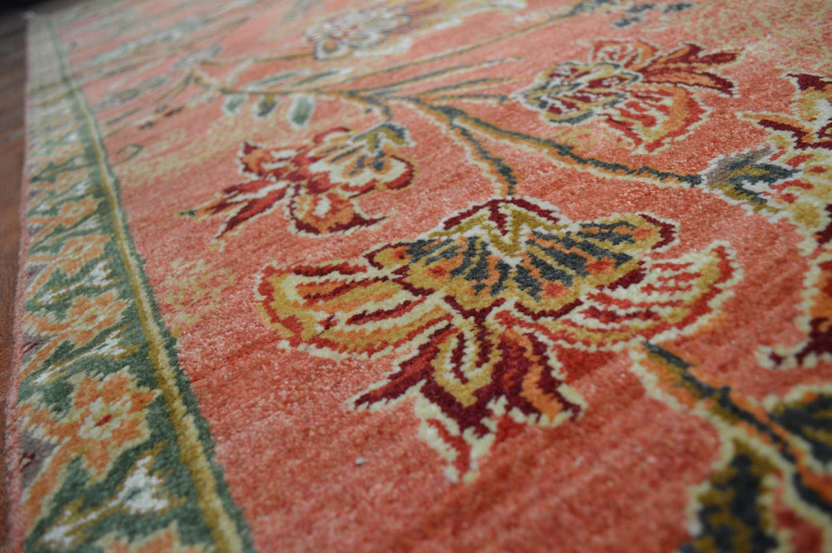 8' 3" x 10' 1" India Sultanabad Rug image 5
