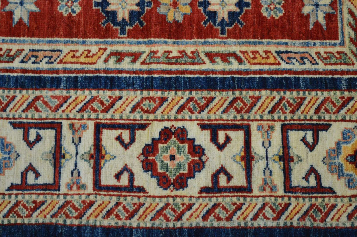 4' 0" x 6' 3" Pakistan Kazak Rug image 8