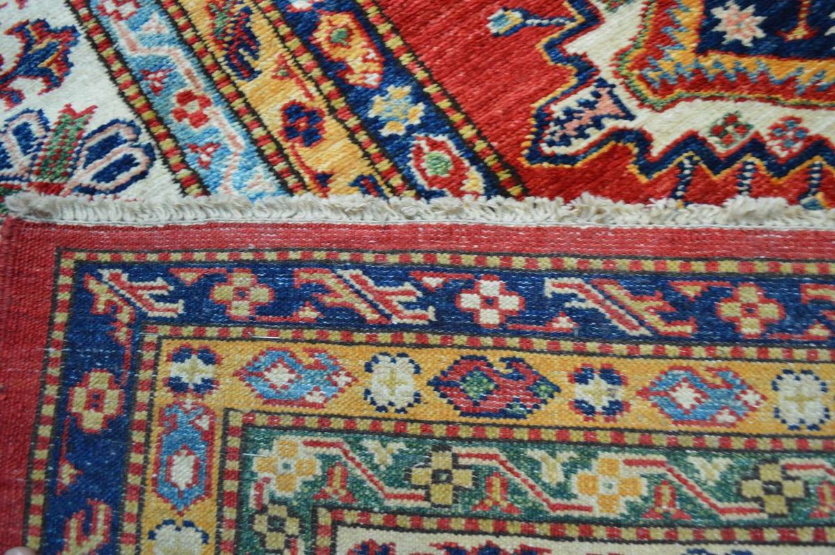 10' 0" x 14' 0" Pakistan Kazak Rug image 5