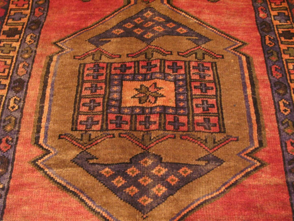 3' 8" x 10' 1" Persian Lori Runner image 8