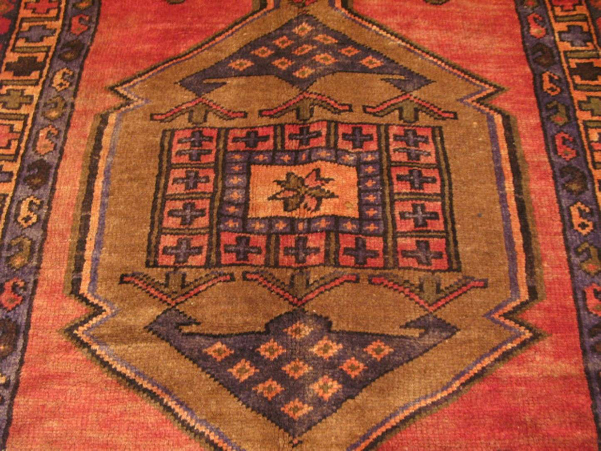 3' 8" x 10' 1" Persian Lori Runner image 8