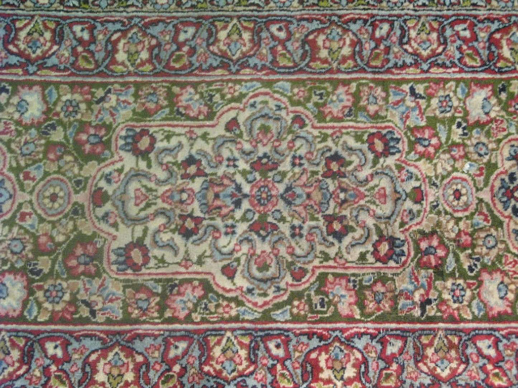11' 5" x 17' 6" Persian Lavar Rug image 7