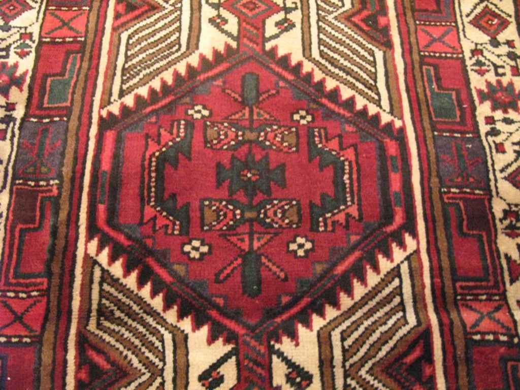 3' 4" x 11' 0" Persian Sarab Runner image 7