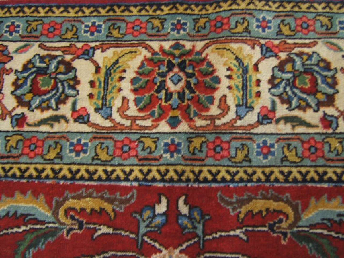 7' 7" x 11' 5" Persian Tabriz Rug image 4