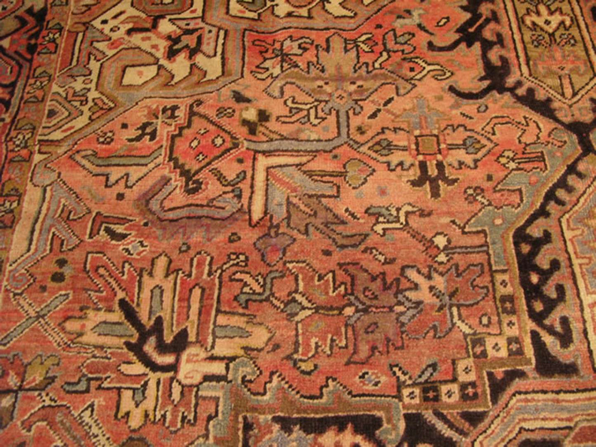 8' 3" x 11' 3" Persian Heriz Rug image 2