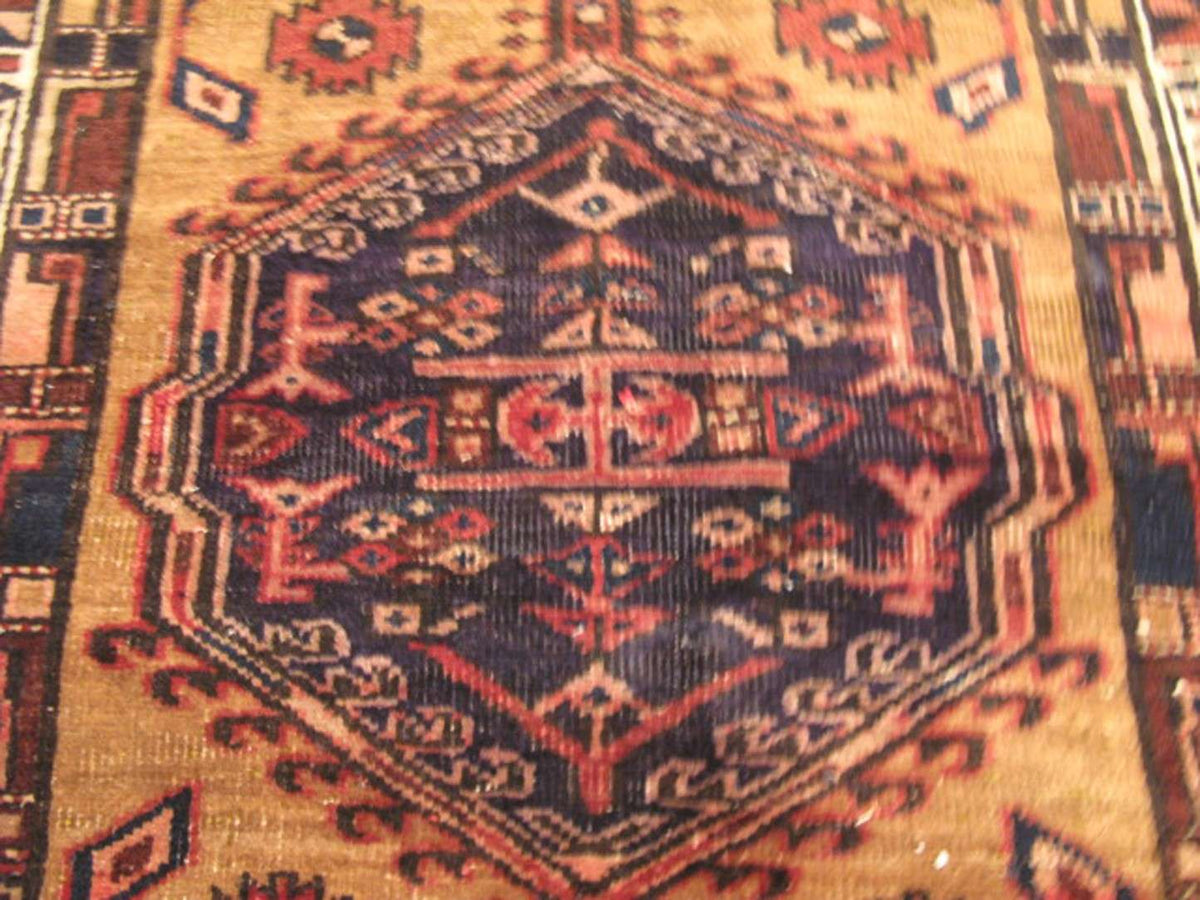 3' 2" x 6' 1" Persian Bakhshayesh Runner image 8