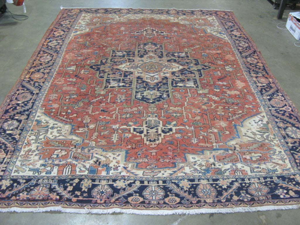 9' 6" x 12' 1" Persian Heriz Rug image 1