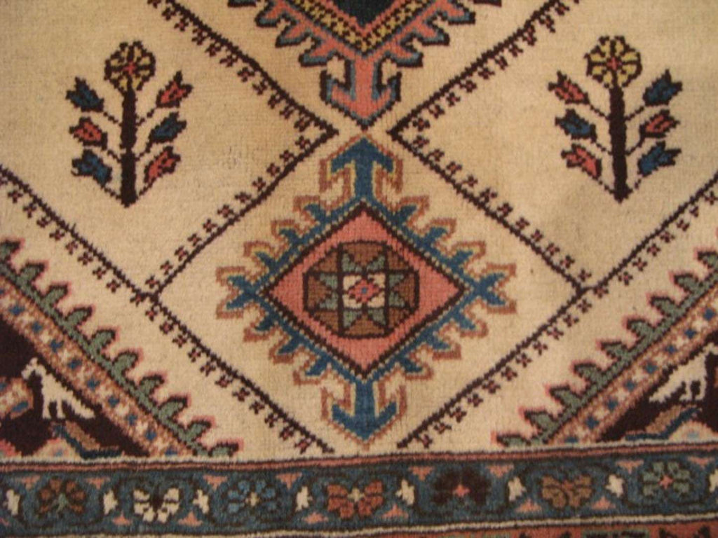 3' 6" x 4' 1" Persian Lori Rug image 8