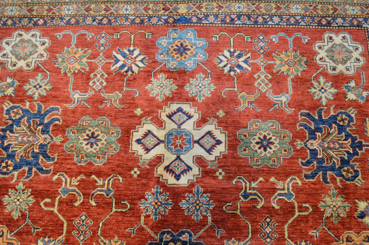 8' 10" x 11' 6" Pakistan Kazak Rug image 5