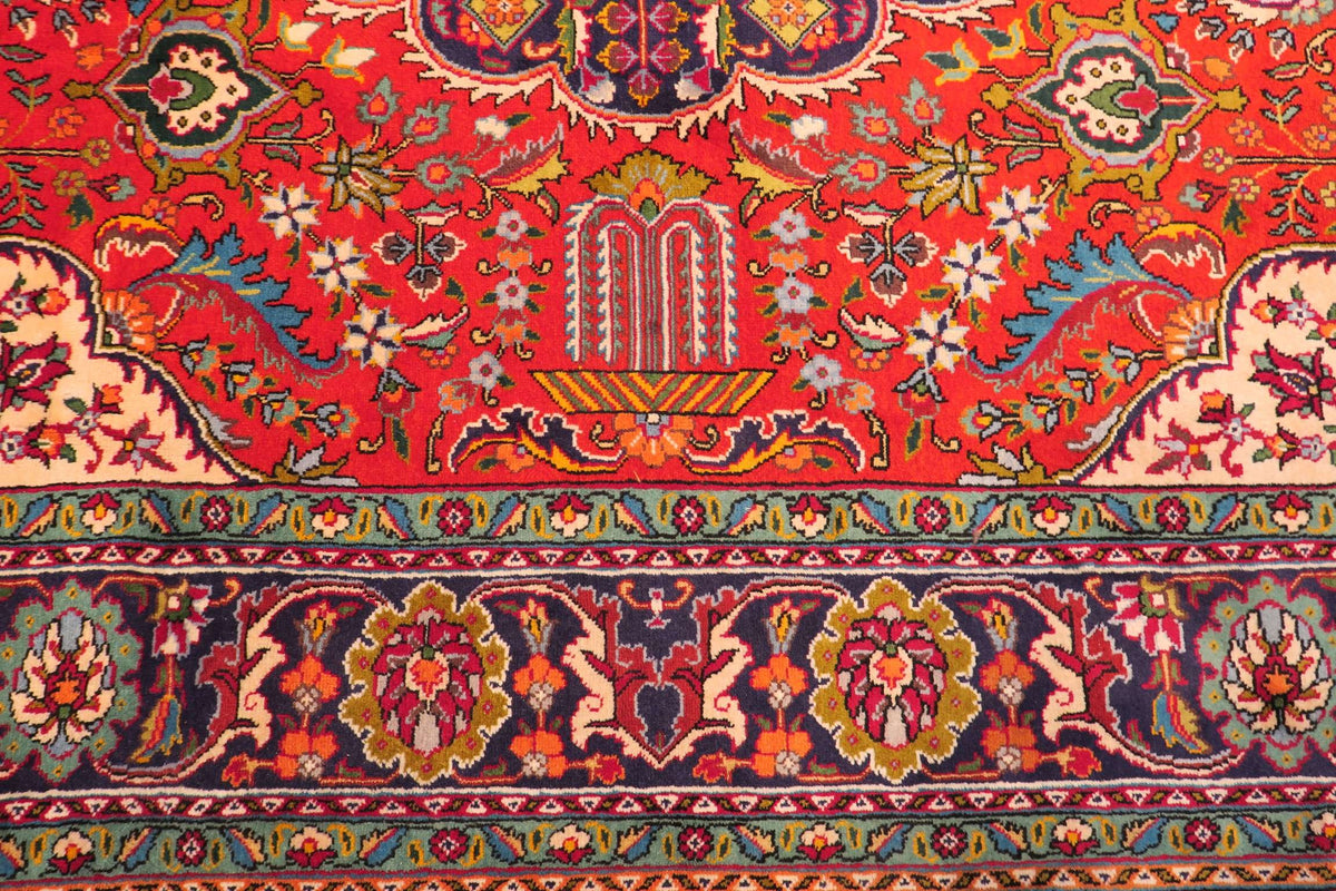 6' 8" x 10' 1" Persian Tabriz Rug image 0