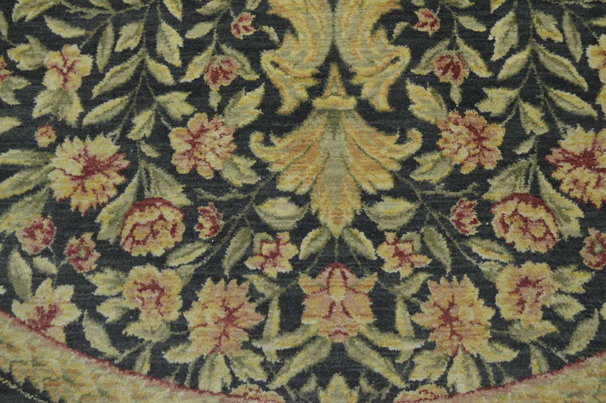 7' 3" x 7' 3" India Contemporary Round Rug image 2