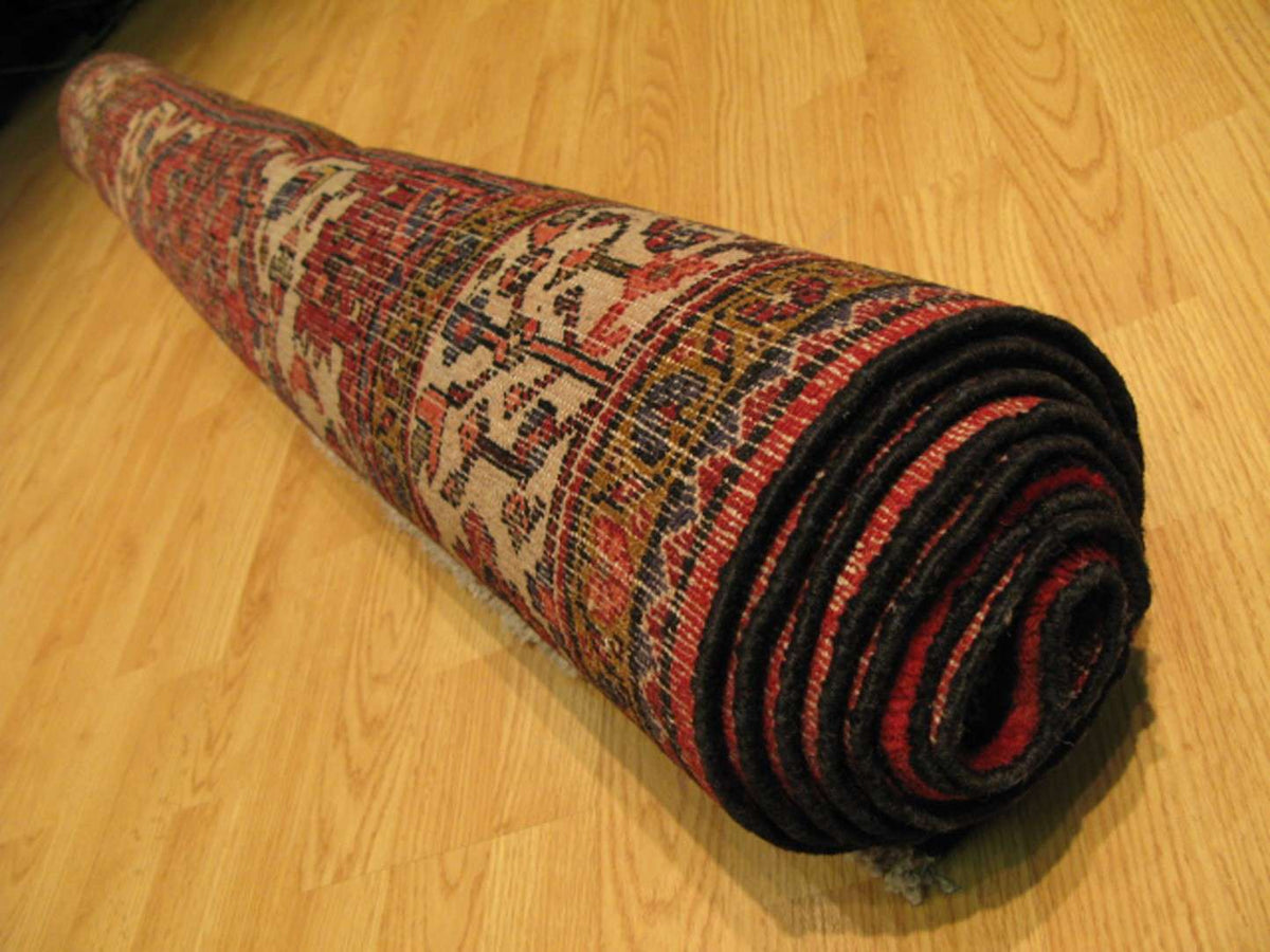 5' 6" x 10' 2" Persian Hosseinabad Rug image 11