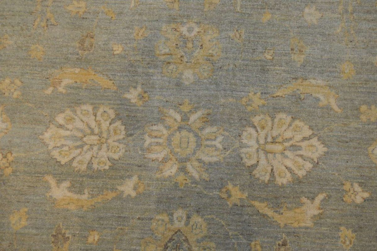 6' 0" x 8' 6" Pakistan Peshawar Rug image 5