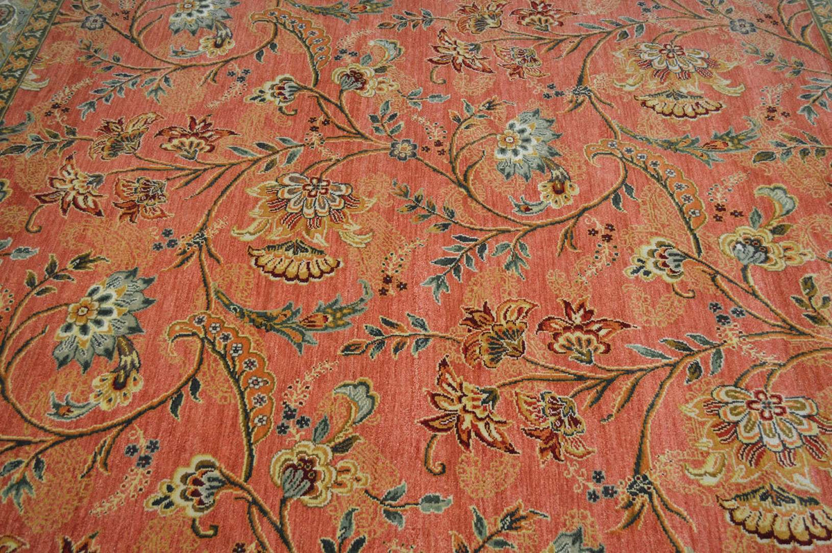 8' 3" x 10' 1" India Sultanabad Rug image 4