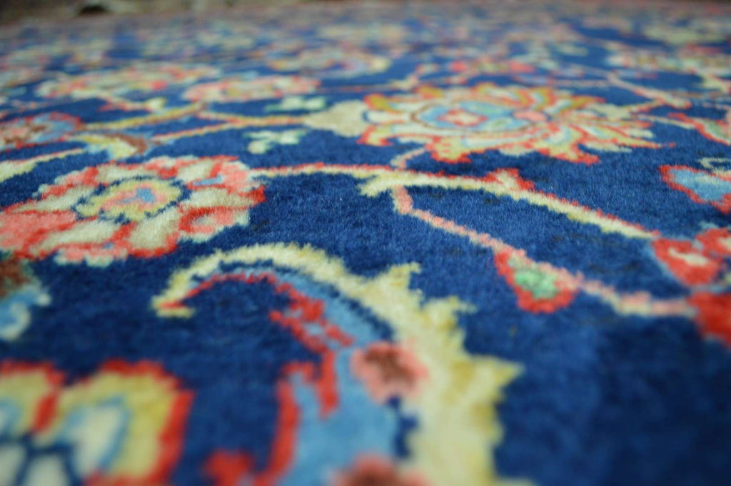 7' 7" x 11' 7" Persian Mashhad Rug image 5