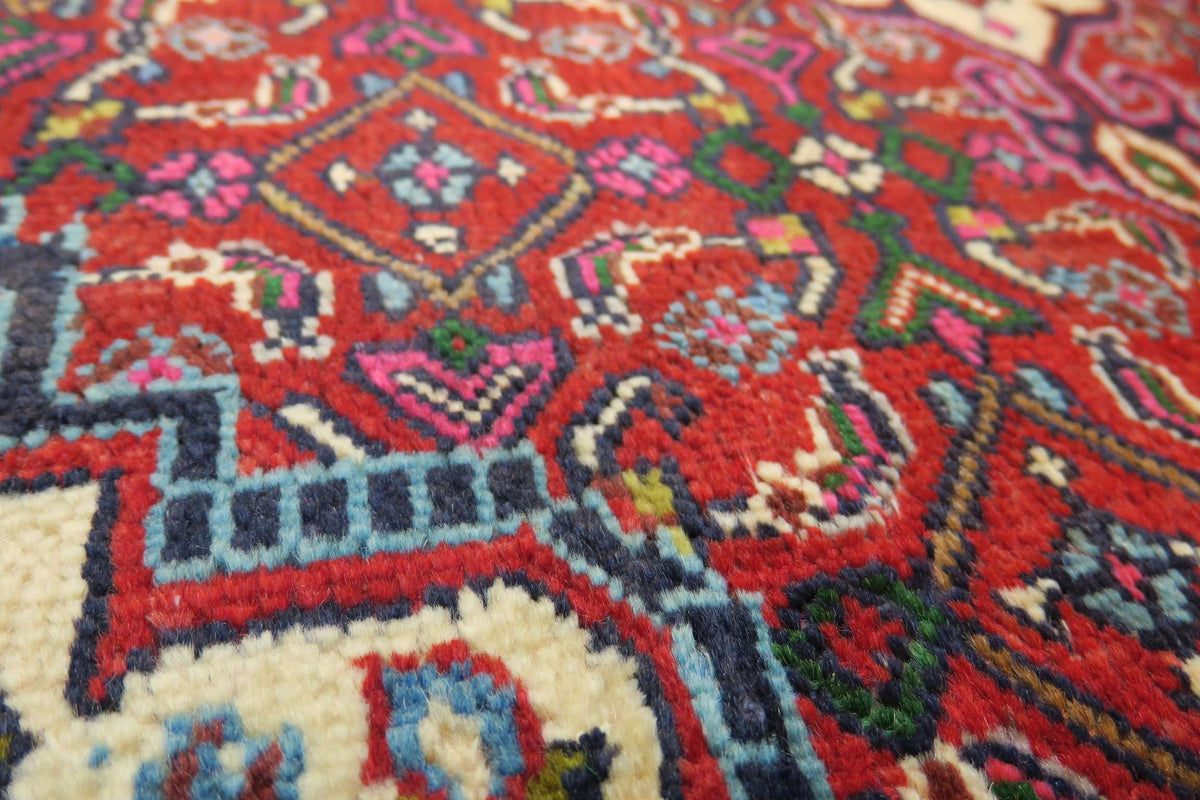 3'2'' x 4'9'' Persian Bijar Rug image 2
