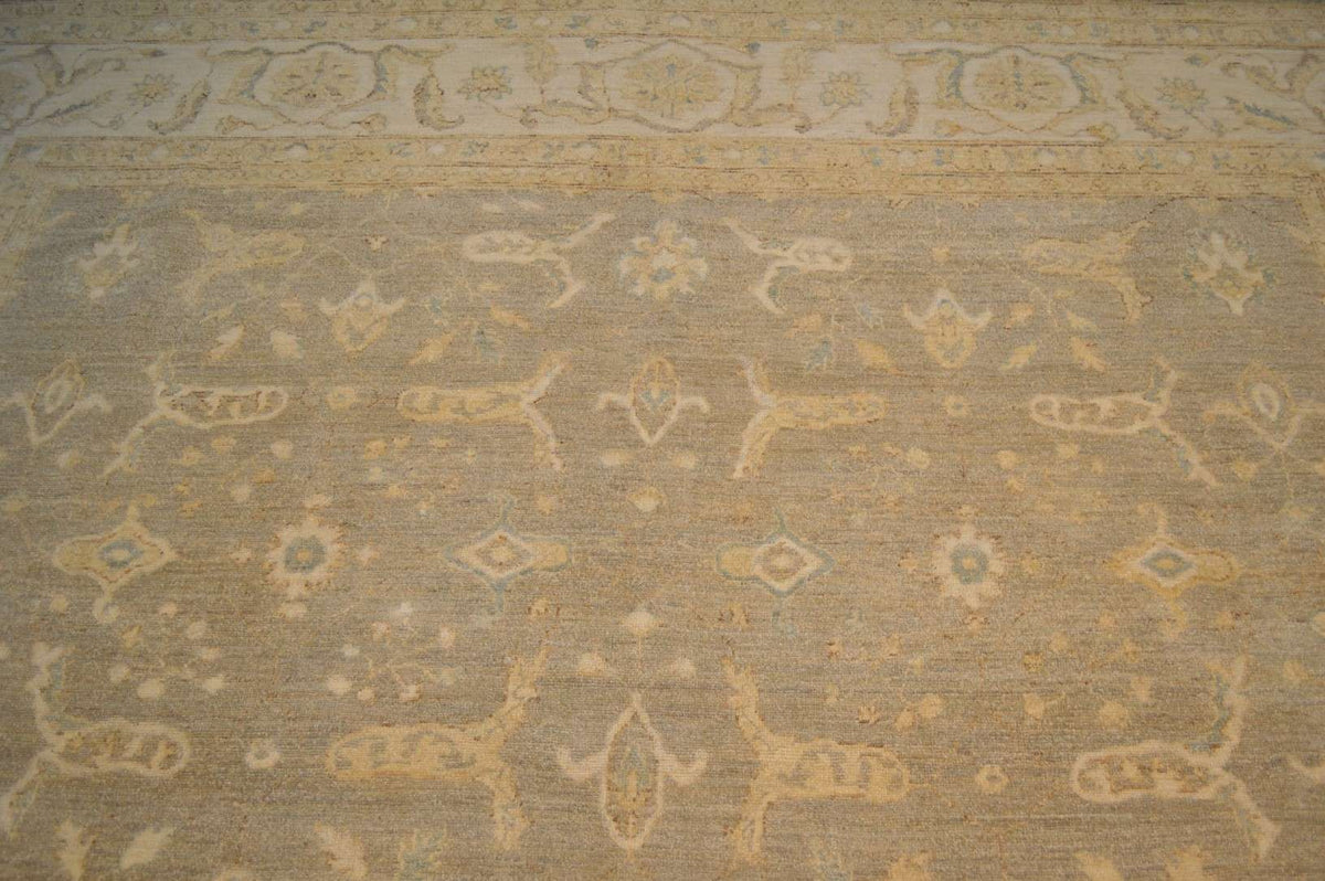 9' 2" x 11' 9" Pakistan Peshawar Rug image 9
