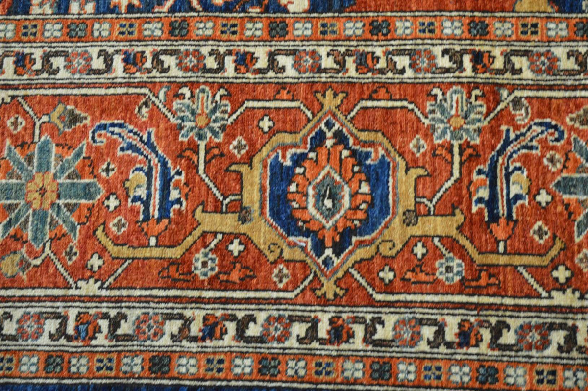 9' 2" x 12' 1" Pakistan Serapi Rug image 3