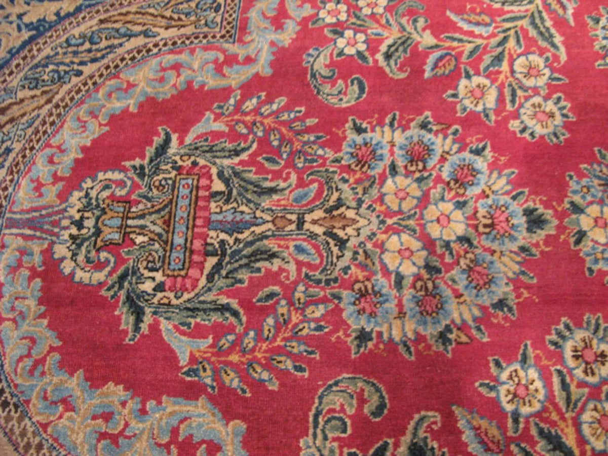 8' 9" x 11' 1" Persian Lavar Rug image 10