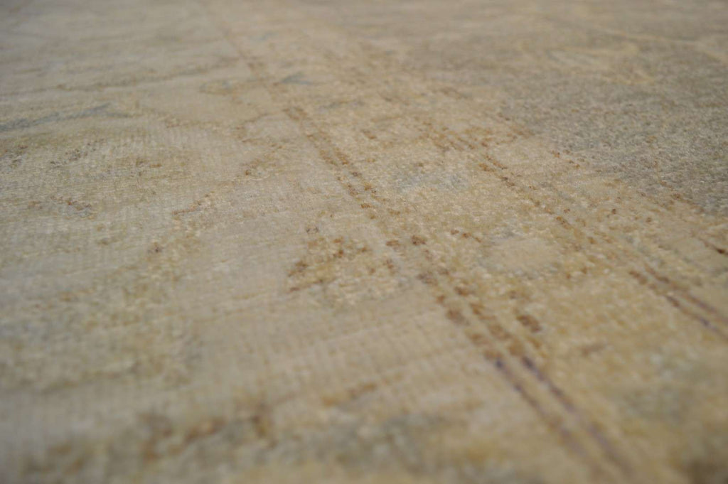 9' 2" x 11' 9" Pakistan Peshawar Rug image 4