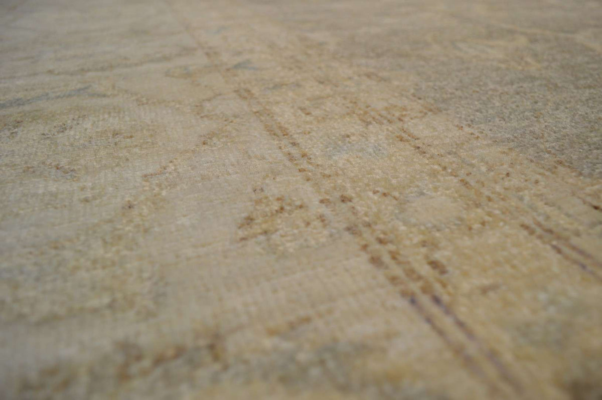 9' 2" x 11' 9" Pakistan Peshawar Rug image 4