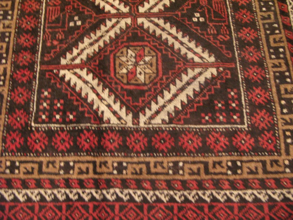 4' 4" x 6' 9" Persian Belouch Rug image 6