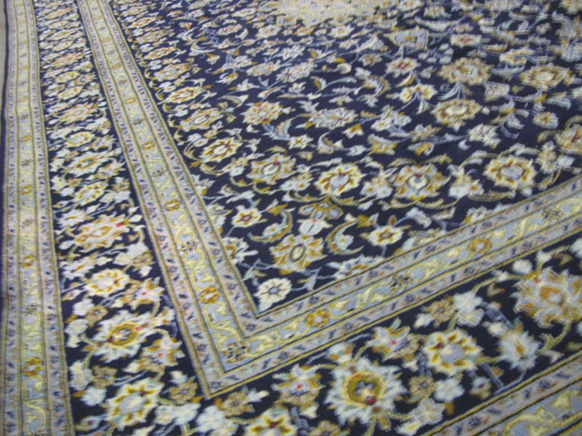 8' 3" x 11' 8" Persian Kashan Rug image 6