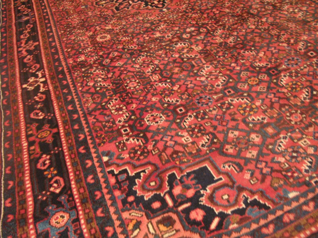 5' 0" x 9' 1" Persian Hosseinabad Rug image 12