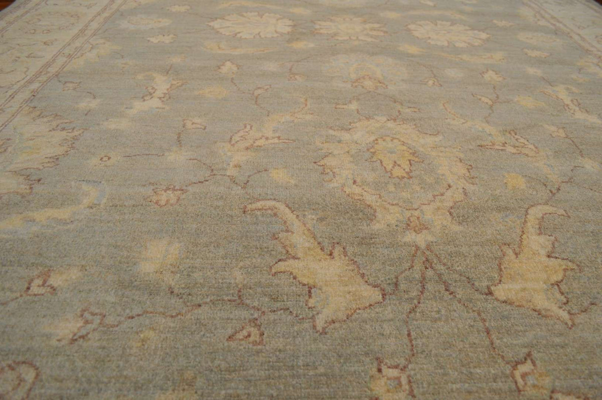 6' 1" x 9' 2" Pakistan Peshawar Rug image 8