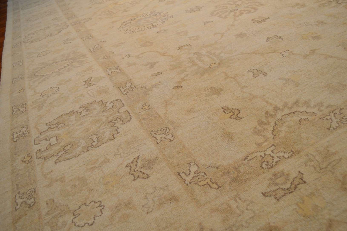 10' 3" x 14' 0" Pakistan Peshawar Rug image 5