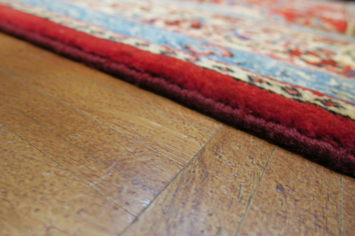 6' 8" x 10' 8" Persian Mahallat Rug image 9