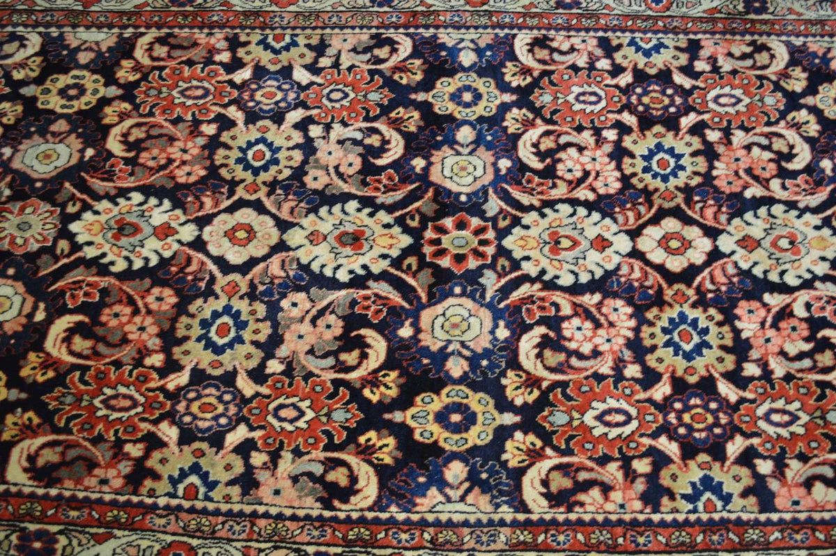 4' 8" x 10' 0" Persian Sarouk Rug image 7