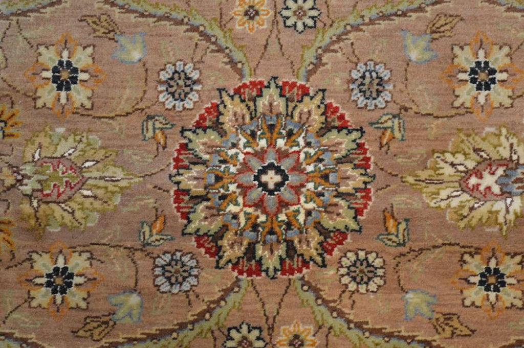 9' 0" x 11' 9" India Agra Rug image 3