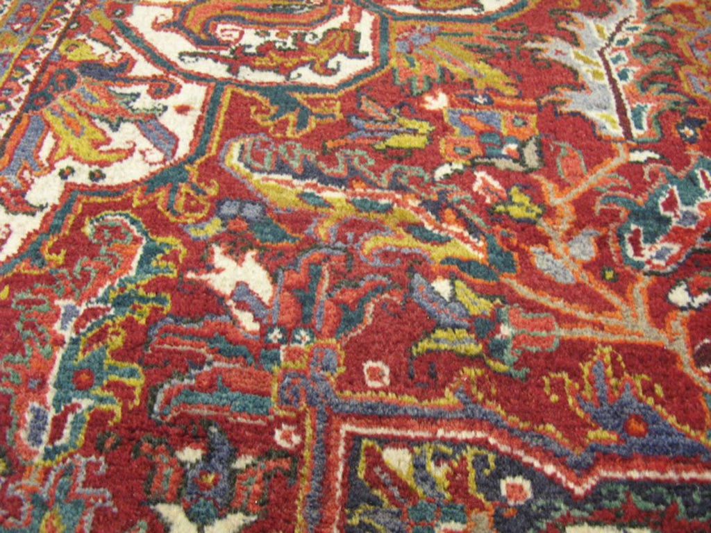 8' 0" x 11' 0" Persian Heriz Rug image 8