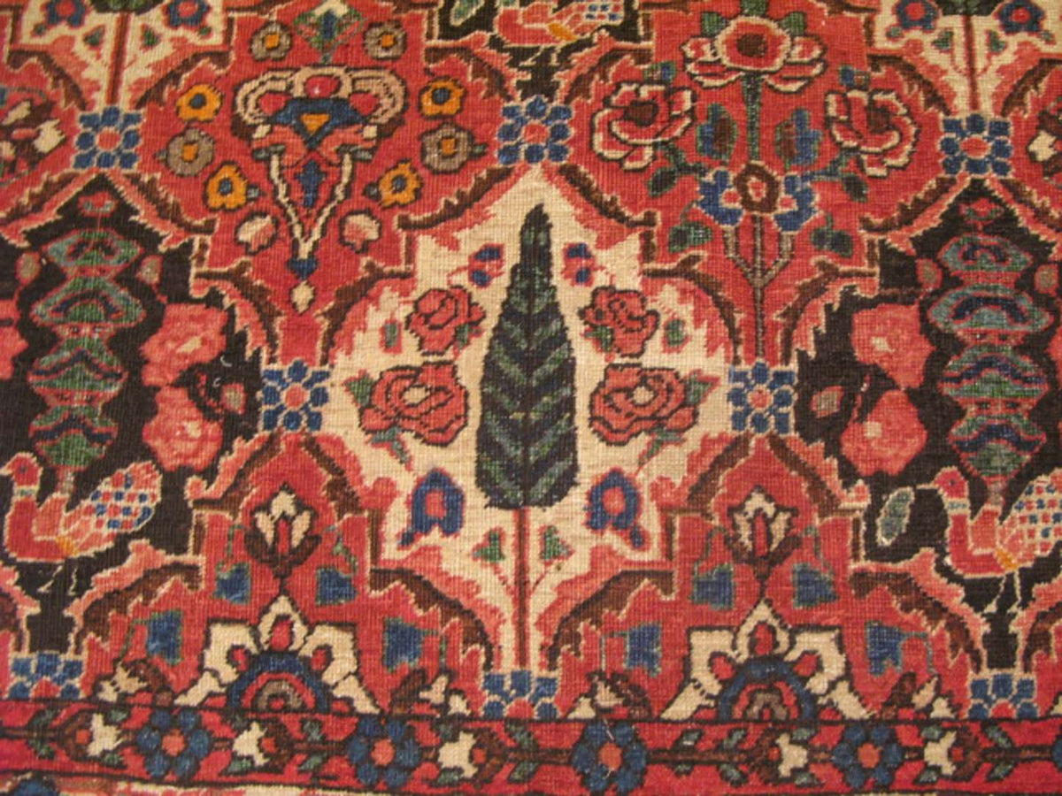 4' 1" x 6' 5" Persian Bakhtiari Rug image 5