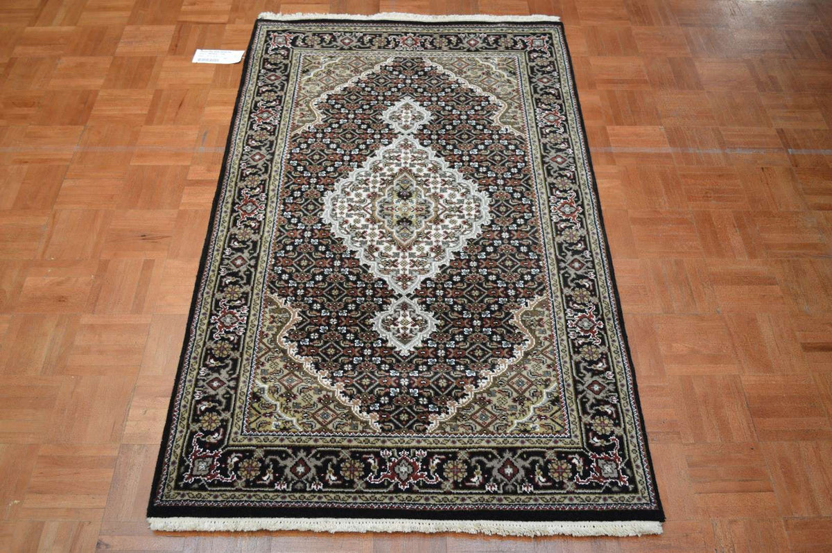 3' 1" x 5' 1" India Bijar Rug image 8