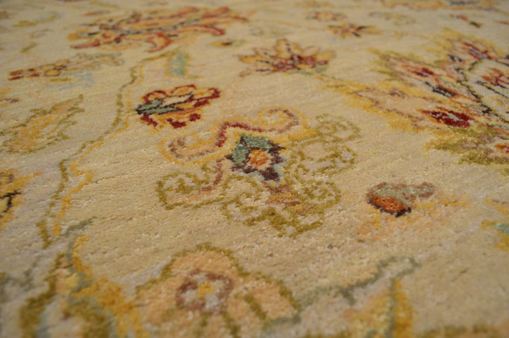 7' 9" x 8' 0" India Sultanabad Square Rug image 9
