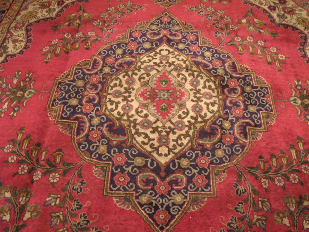 10' 0" x 12' 9" Persian Tabriz Rug image 8