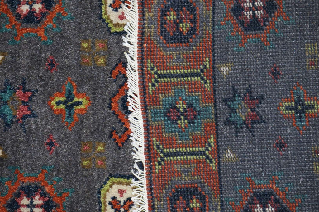 2' 0" x 3' 0" India Kazak Rug image 1