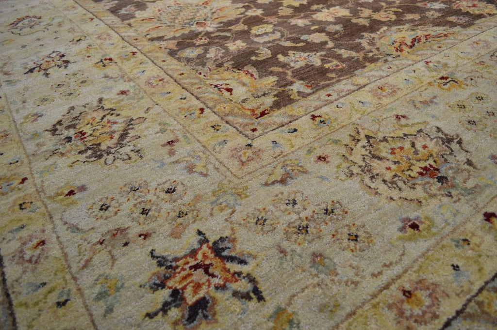 9' 2" x 12' 1" India Sultanabad Rug image 6