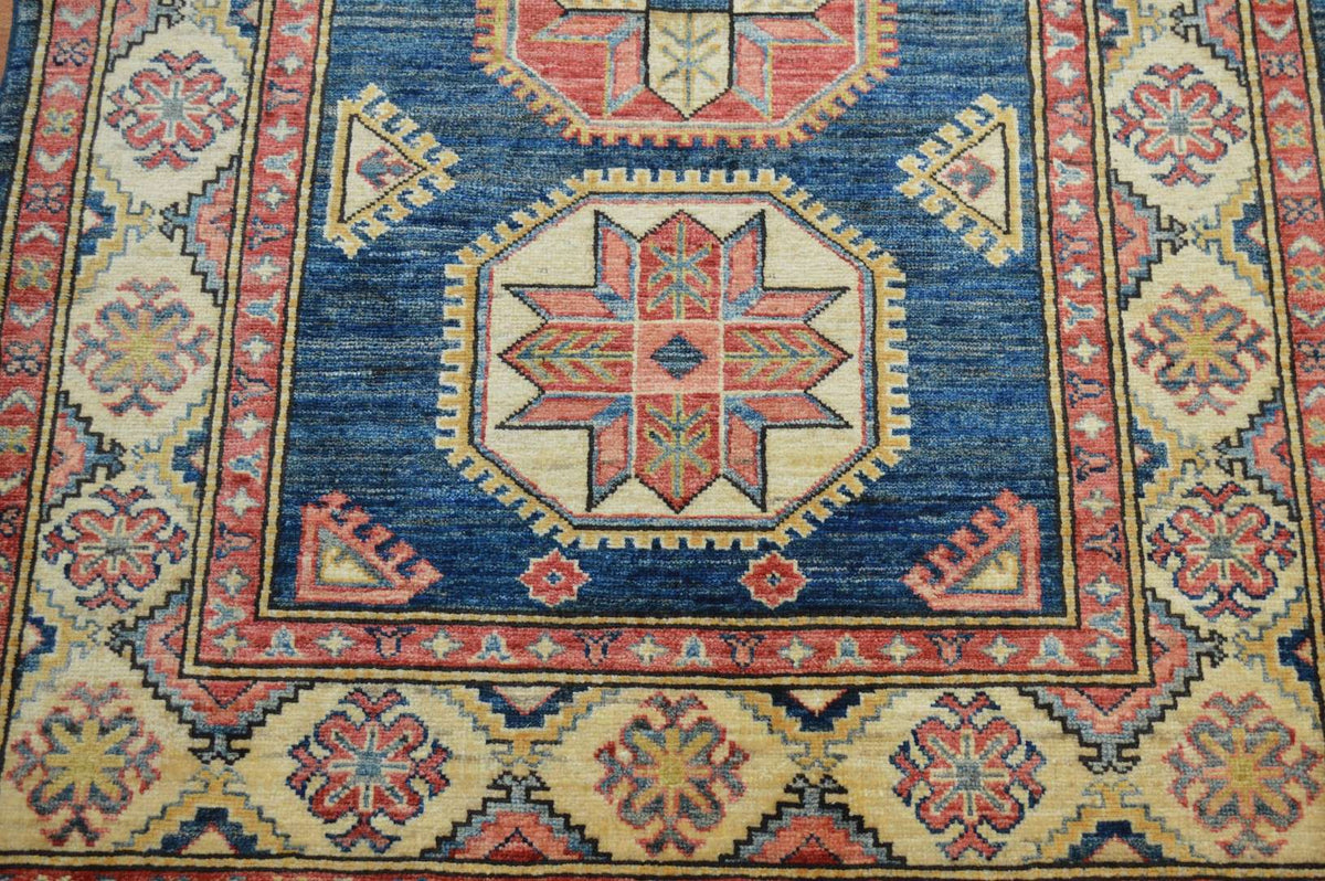 3' 3" x 4' 8" Pakistan Kazak Rug image 8