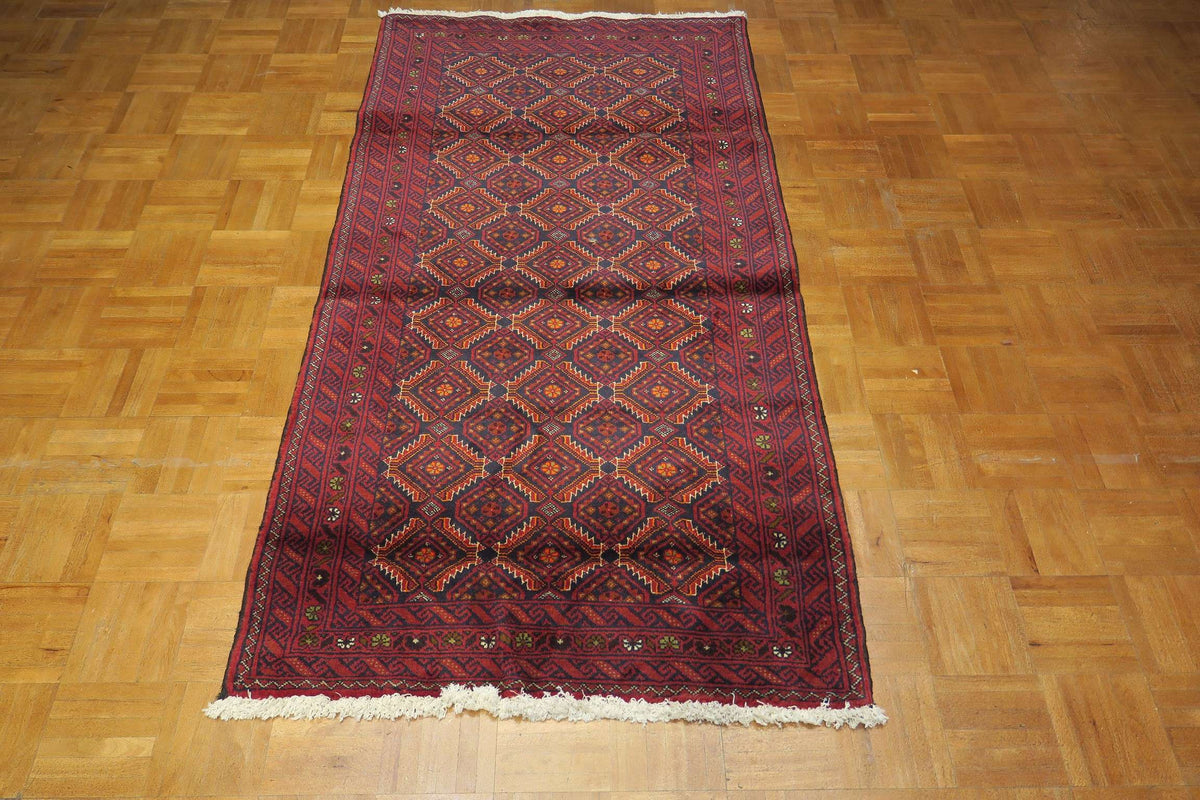 2' 9" x 5' 6" Persian Baluch Rug image 5
