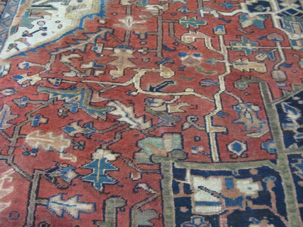 9' 6" x 12' 1" Persian Heriz Rug image 6